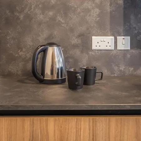 Modern Marvel With Views Appartamento