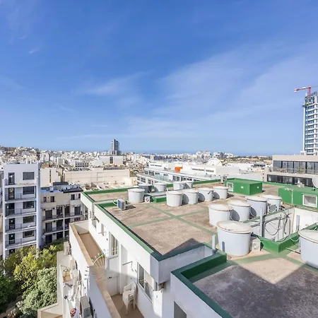 Modern Marvel With Views *