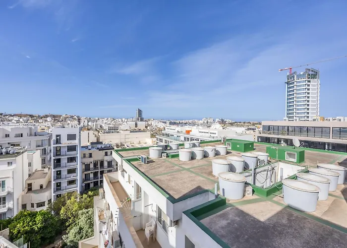 Modern Marvel With Views *