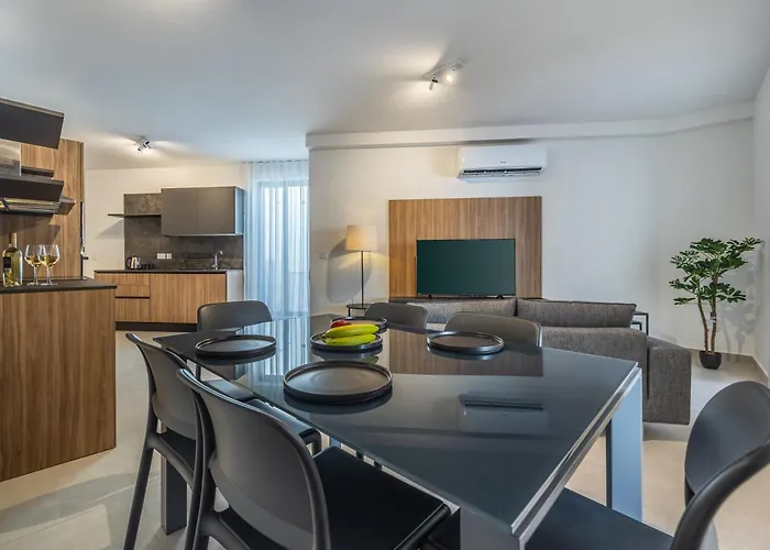 Modern Marvel With Views Διαμέρισμα *