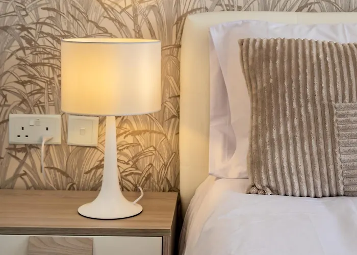 Modern Marvel With Views Διαμέρισμα